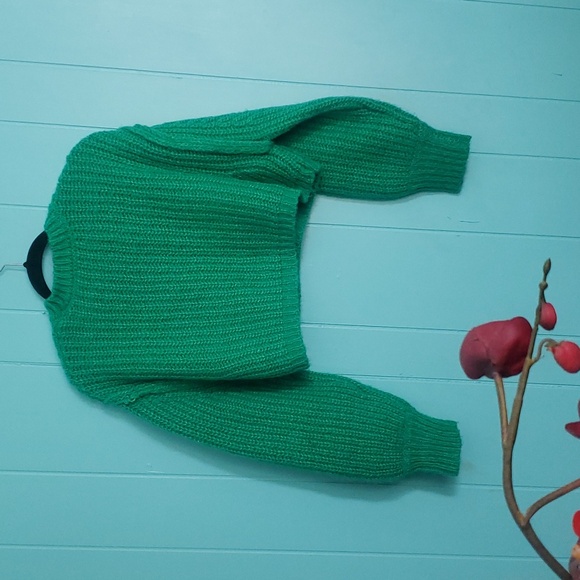 Zara Bulky Oversized Droop Shoulder Cropped Sweater - Picture 4 of 9